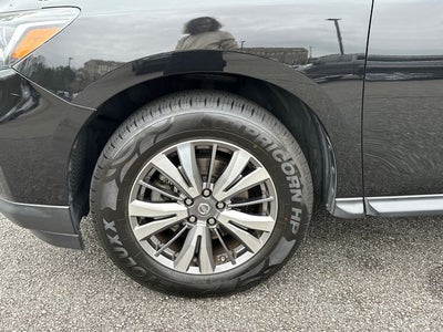 2018 Nissan Pathfinder SL