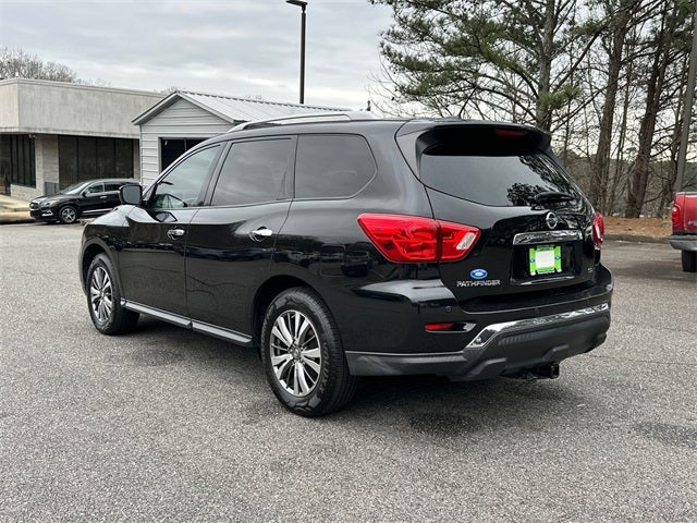 2018 Nissan Pathfinder SL