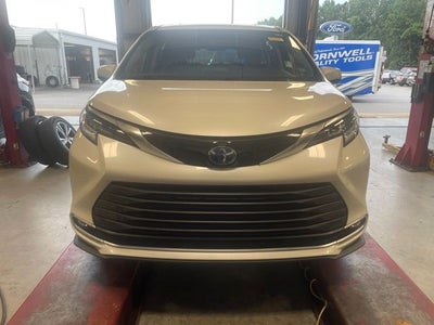 2021 Toyota Sienna Limited 7 Passenger