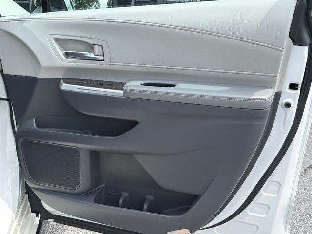 2021 Toyota Sienna Limited 7 Passenger