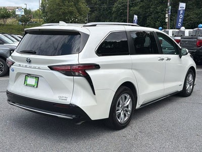 2021 Toyota Sienna Limited 7 Passenger