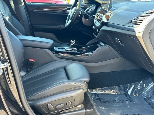 2024 BMW X4 xDrive30i