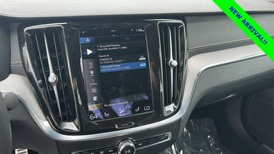 2022 Volvo S60 B5 R-Design