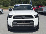 2025 Toyota 4Runner SR5 W / LEATHER