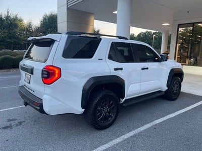 2025 Toyota 4Runner SR5 W / LEATHER