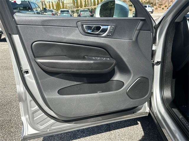 2019 Volvo XC60 T5 Momentum