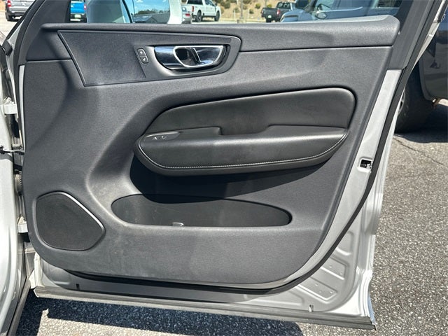 2019 Volvo XC60 T5 Momentum