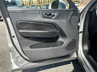 2019 Volvo XC60 T5 Momentum