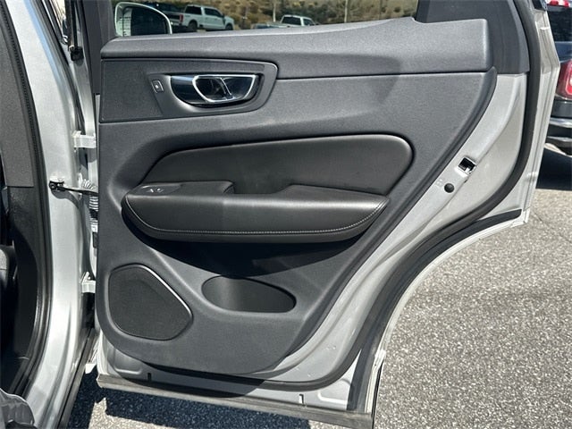 2019 Volvo XC60 T5 Momentum