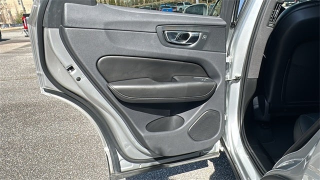 2019 Volvo XC60 T5 Momentum