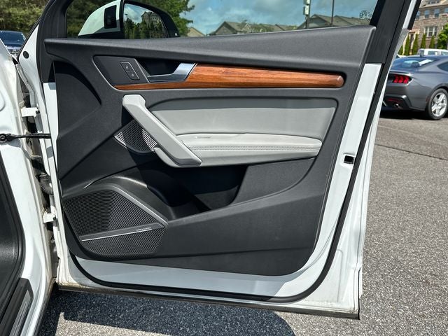 2022 Audi Q5 45 S line Premium quattro