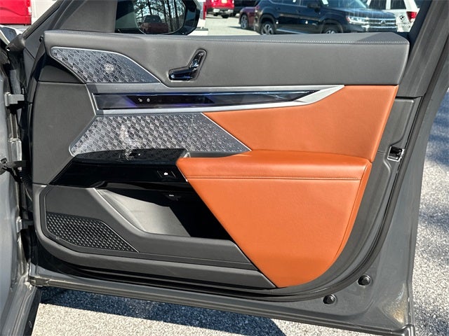 2023 BMW 7 Series 760i xDrive