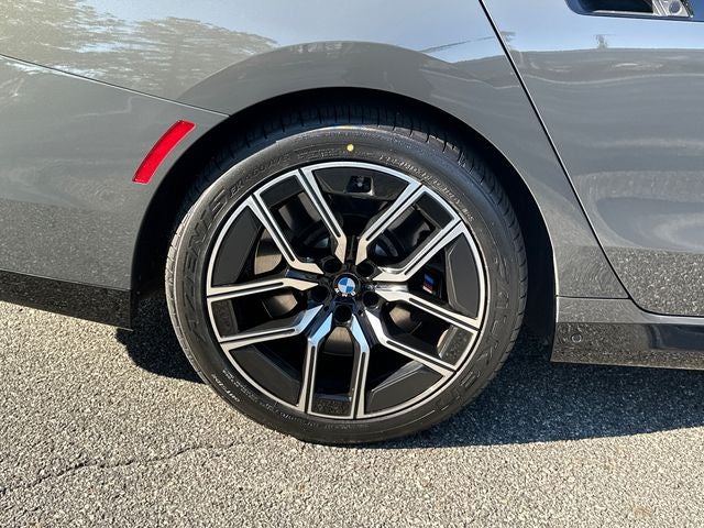 2023 BMW 7 Series 760i xDrive