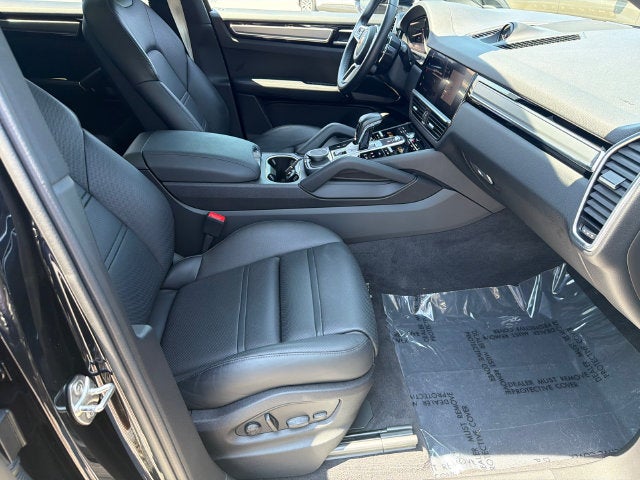 2022 Porsche Cayenne E-Hybrid Coupe Platinum Edition
