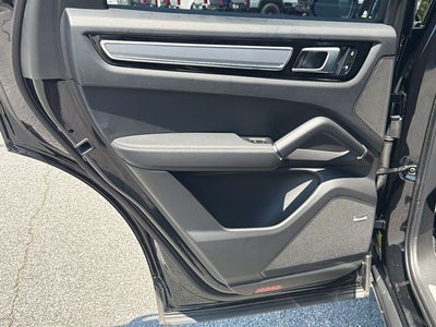 2022 Porsche Cayenne E-Hybrid Coupe Platinum Edition