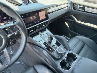 2022 Porsche Cayenne E-Hybrid Coupe Platinum Edition