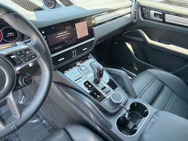 2022 Porsche Cayenne E-Hybrid Coupe Platinum Edition