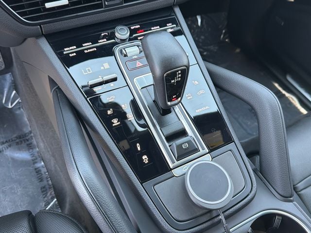 2022 Porsche Cayenne E-Hybrid Coupe Platinum Edition