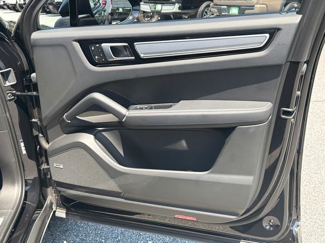2022 Porsche Cayenne E-Hybrid Coupe Platinum Edition