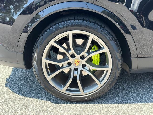 2022 Porsche Cayenne E-Hybrid Coupe Platinum Edition