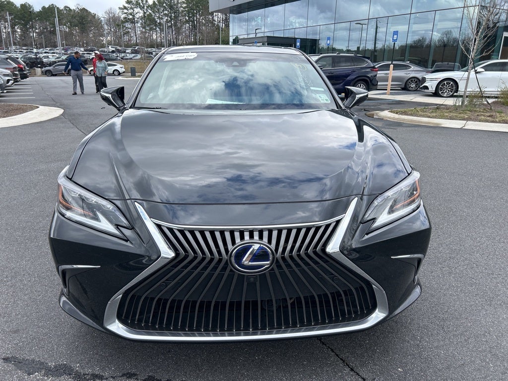 2021 Lexus ES 300h Ultra Luxury