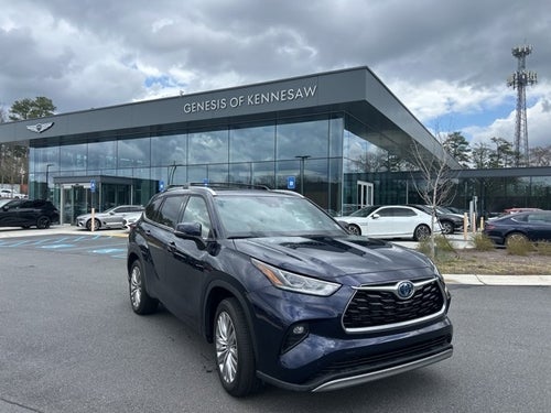 2023 Toyota Highlander Hybrid Platinum