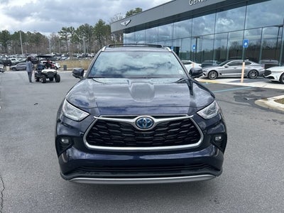 2023 Toyota Highlander Hybrid Platinum