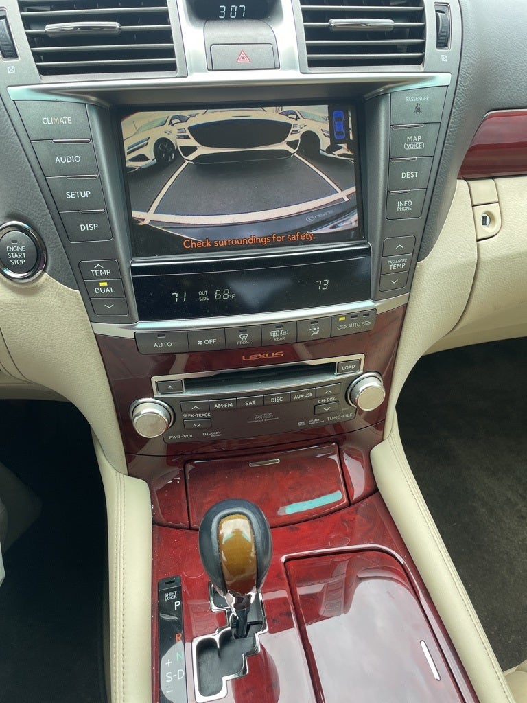 2010 Lexus LS 460