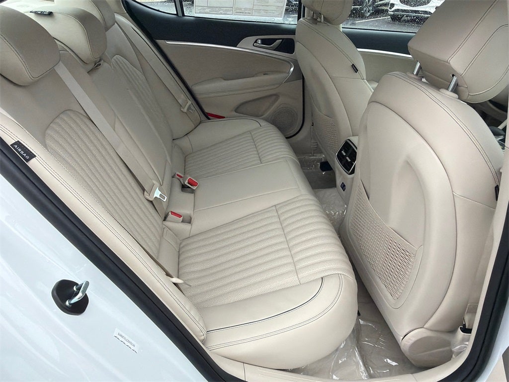 2026 Genesis G70 2.5T PRESTIGE