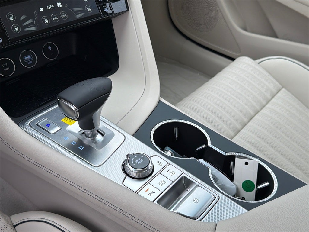 2026 Genesis G70 2.5T PRESTIGE