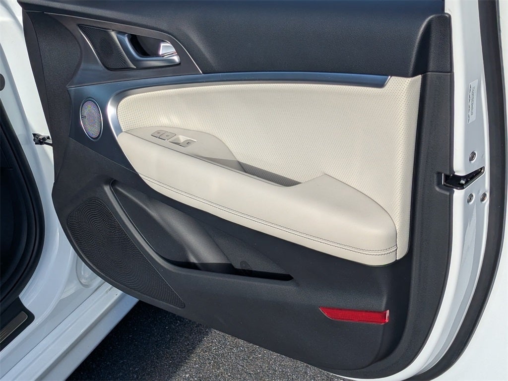 2025 Genesis G70 2.5T Sport Prestige