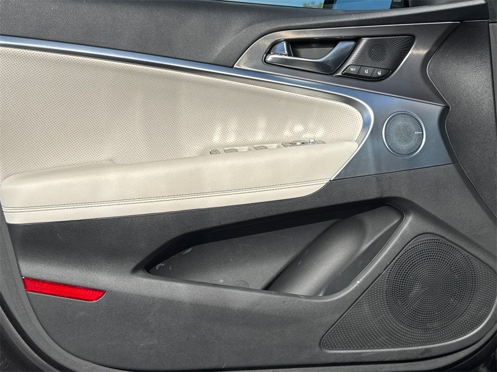 2025 Genesis G70 2.5T Sport Prestige