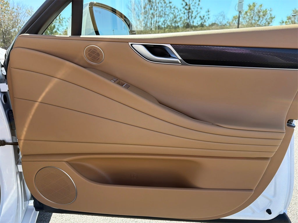 2025 Genesis G80 2.5T