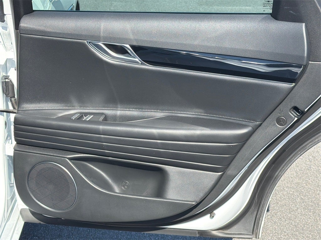 2024 Genesis G80 2.5T