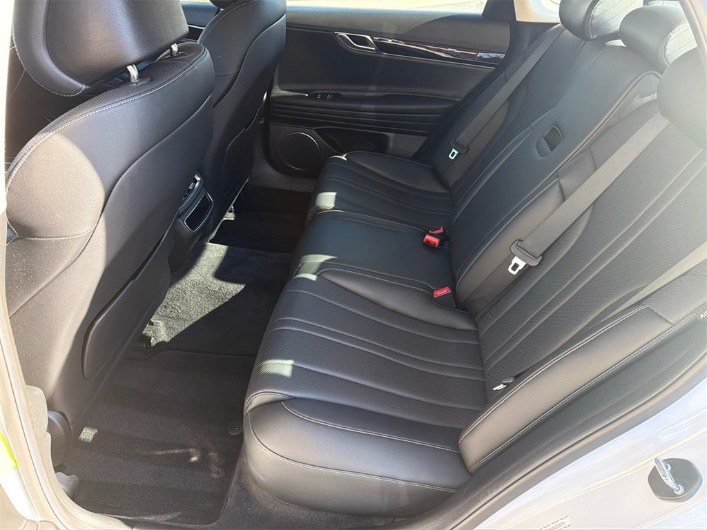 2024 Genesis G80 2.5T