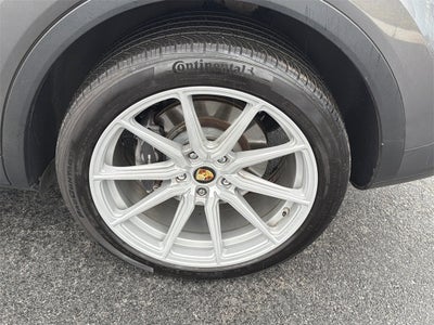 2021 Porsche Cayenne E-Hybrid Base