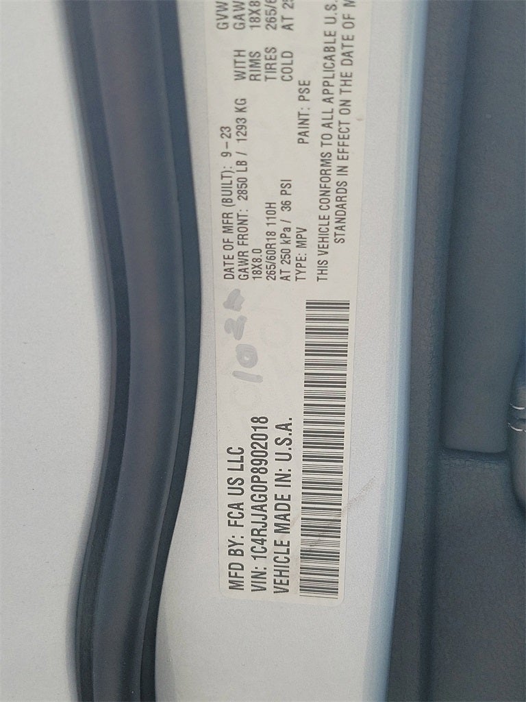 2023 Jeep Grand Cherokee L Laredo