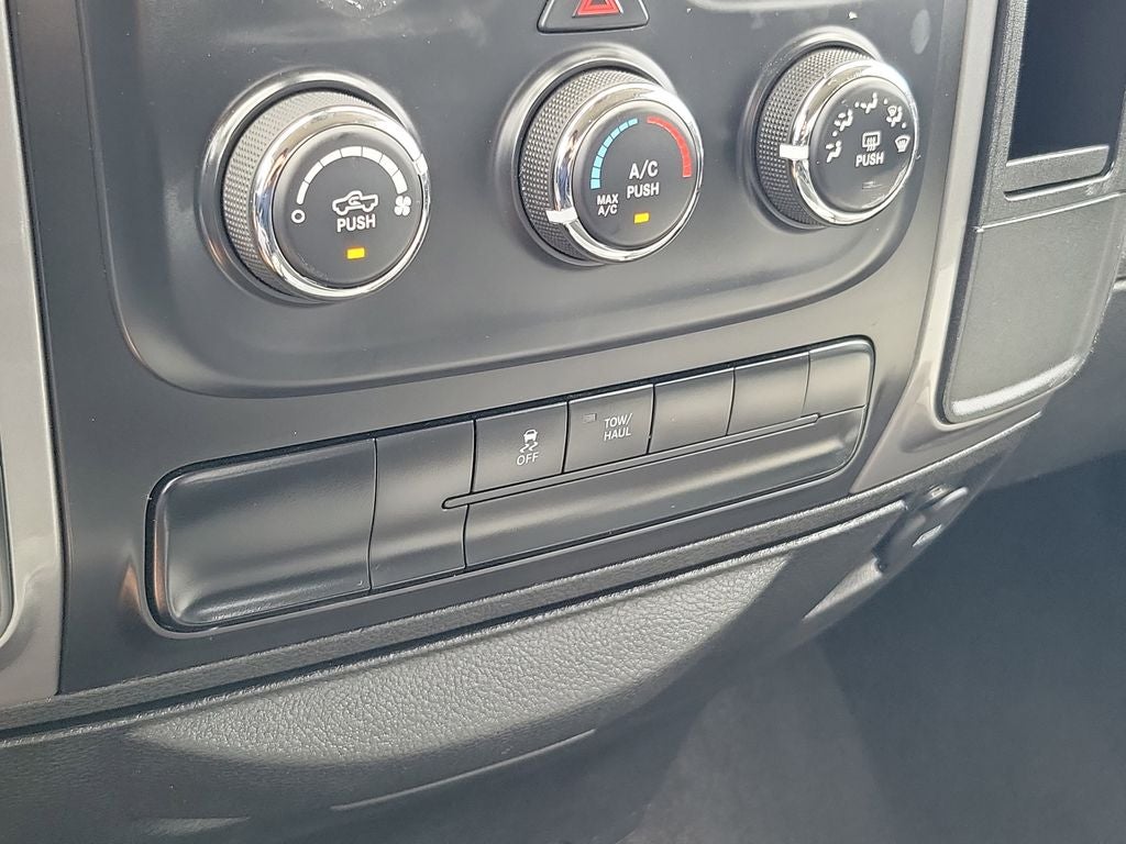 2024 RAM 1500 Classic SLT