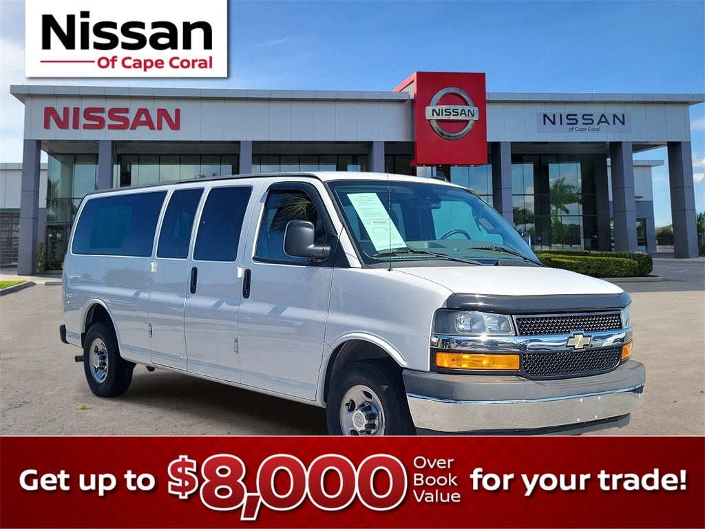 2019 Chevrolet Express 3500 LT Passenger