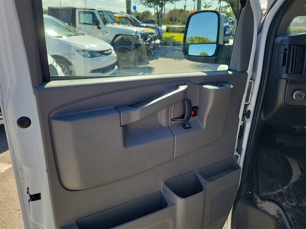 2019 Chevrolet Express 3500 LT Passenger