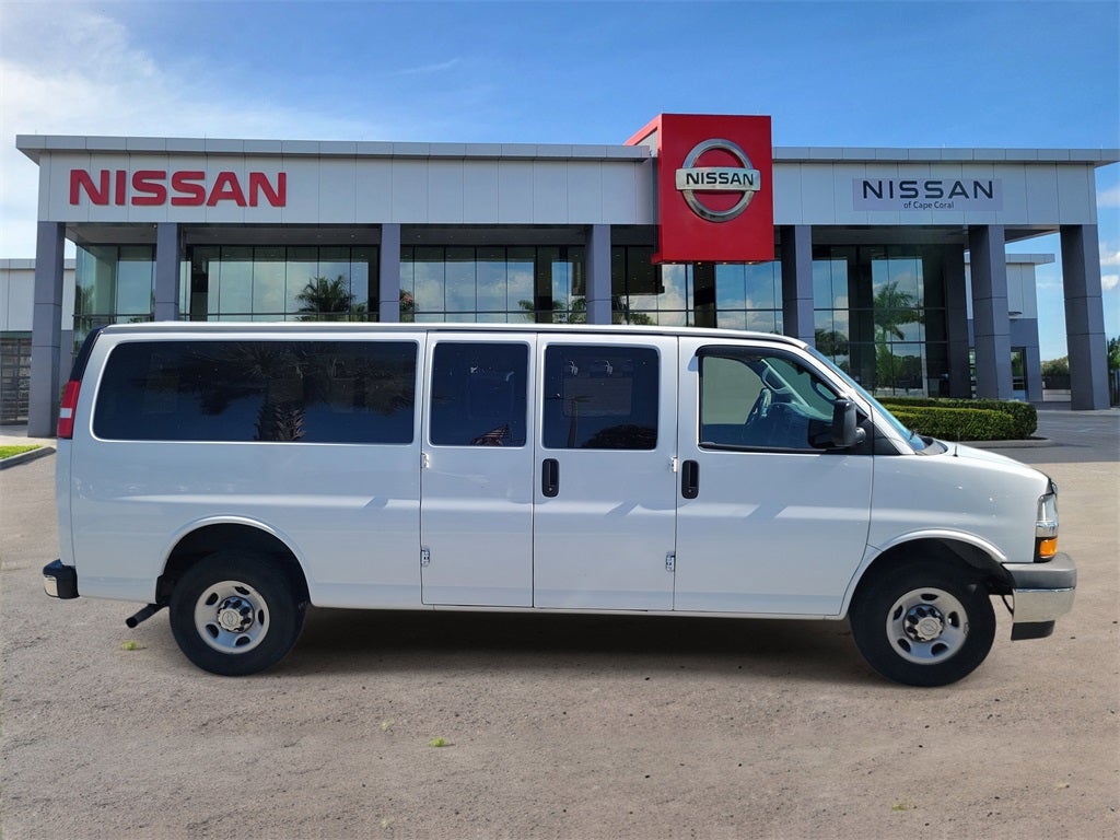 2019 Chevrolet Express 3500 LT Passenger