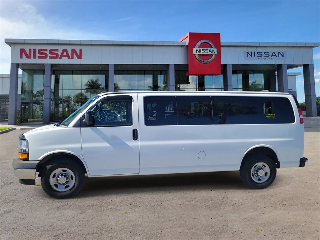 2019 Chevrolet Express 3500 LT Passenger
