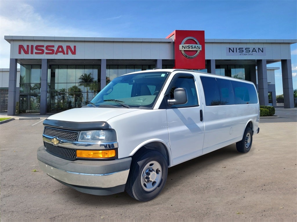 2019 Chevrolet Express 3500 LT Passenger