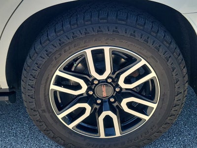 2023 GMC Yukon AT4