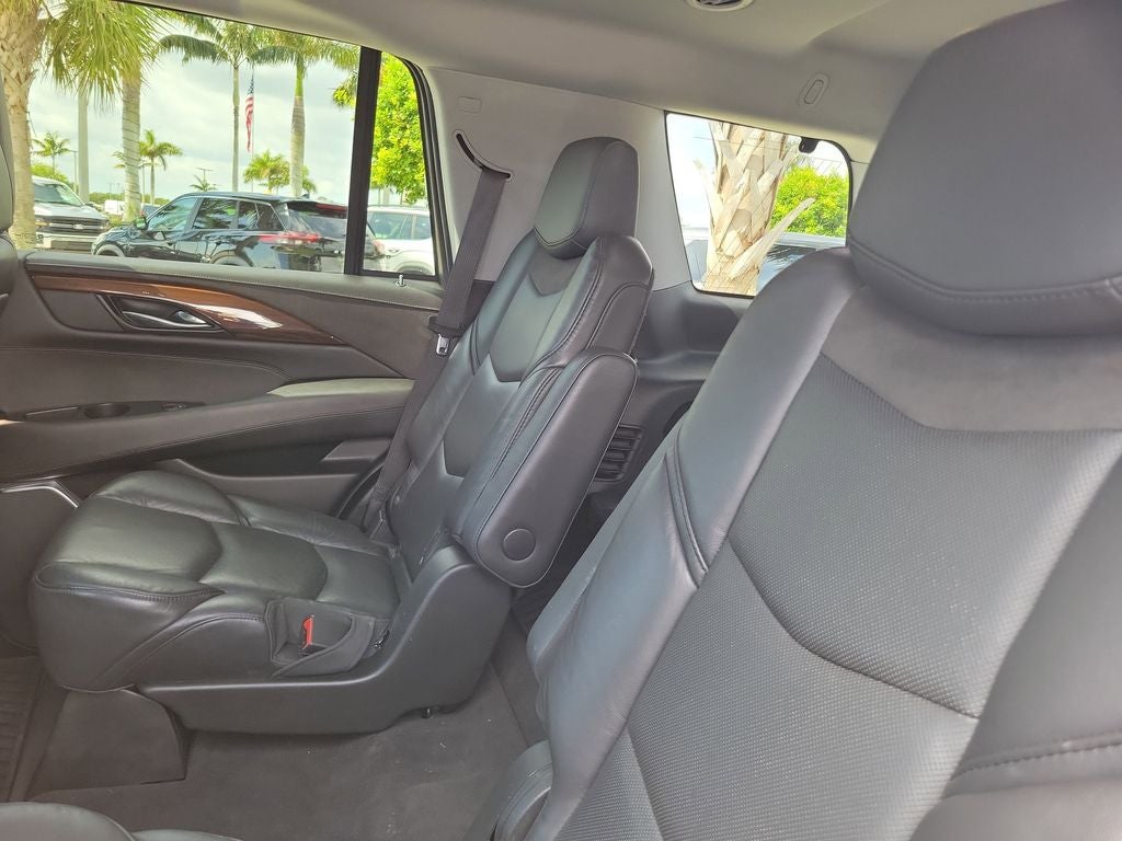 2020 Cadillac Escalade Luxury
