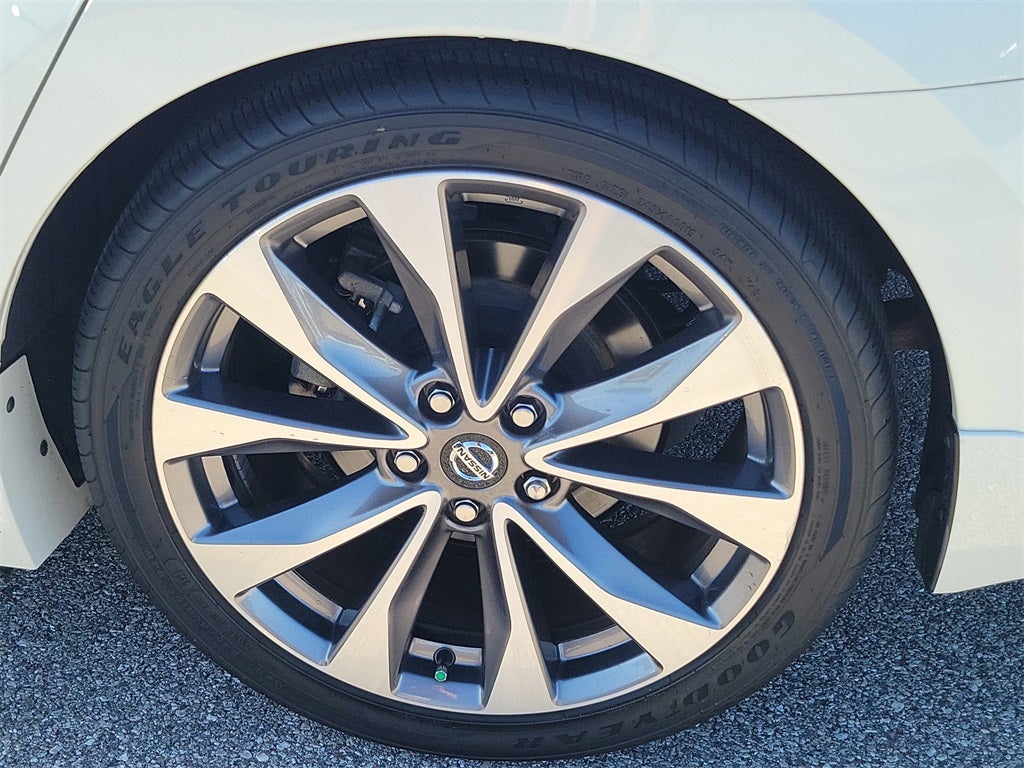 2022 Nissan Maxima Platinum