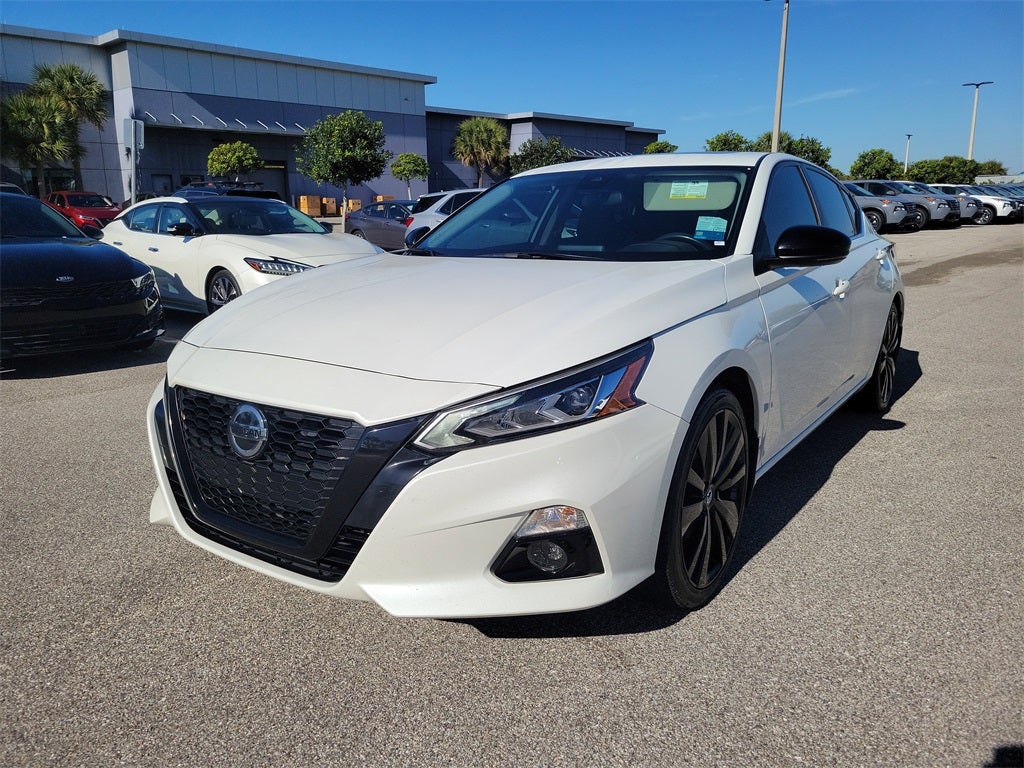 2022 Nissan Altima 2.5 SR