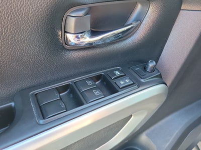 2023 Nissan Titan SV
