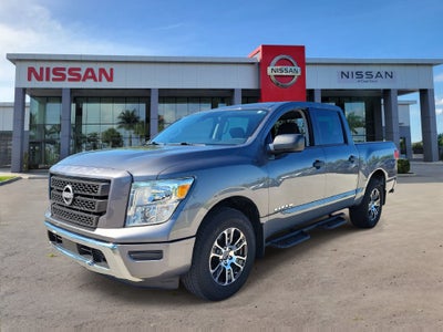 2023 Nissan Titan SV