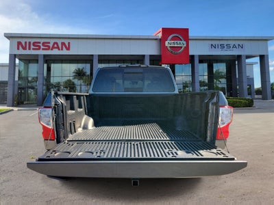 2023 Nissan Titan SV